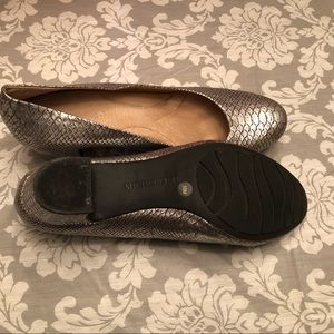 Michelle D heels silver with animal print pattern. Size 10M womens shoe.